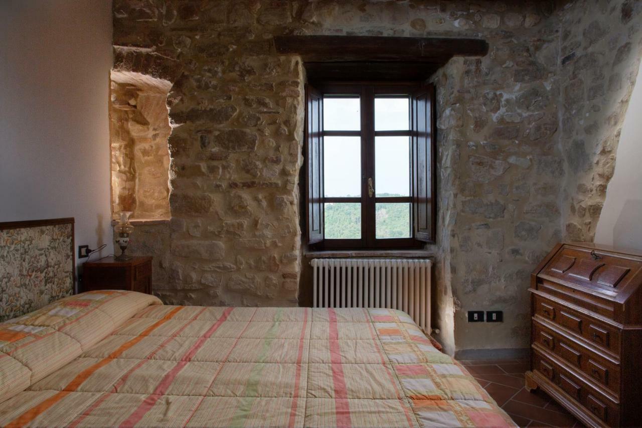 Castello Di Cisterna Lejlighedshotel Gaglietole Eksteriør billede
